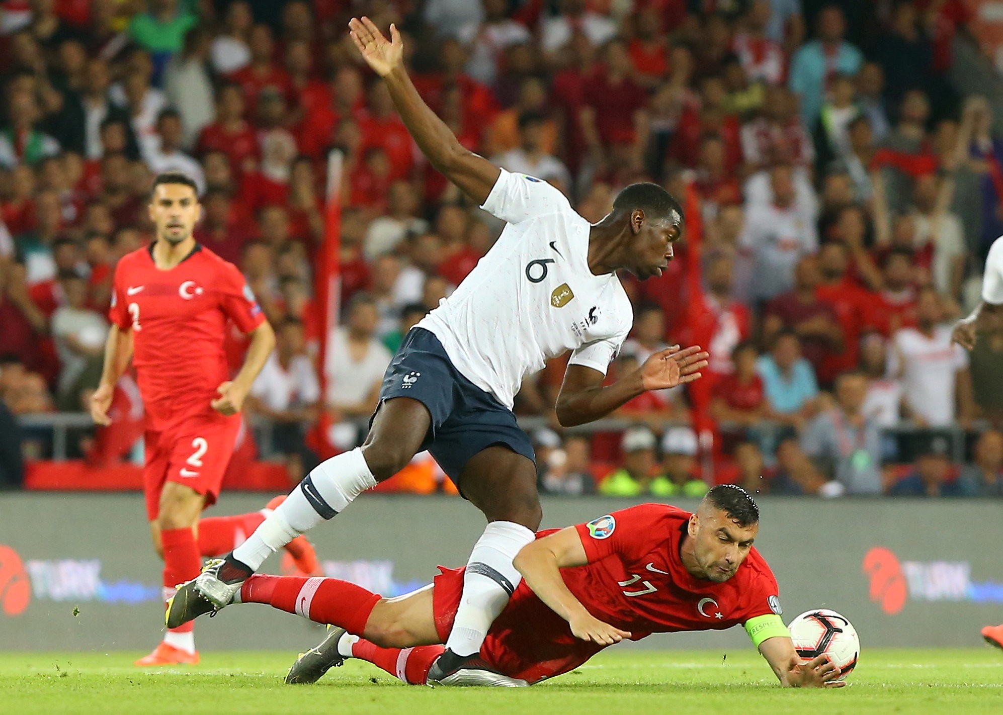 Sốc: Thổ Nhĩ Kỳ quật ngã nhà vô địch World Cup ở vòng loại Euro - Ảnh 7.