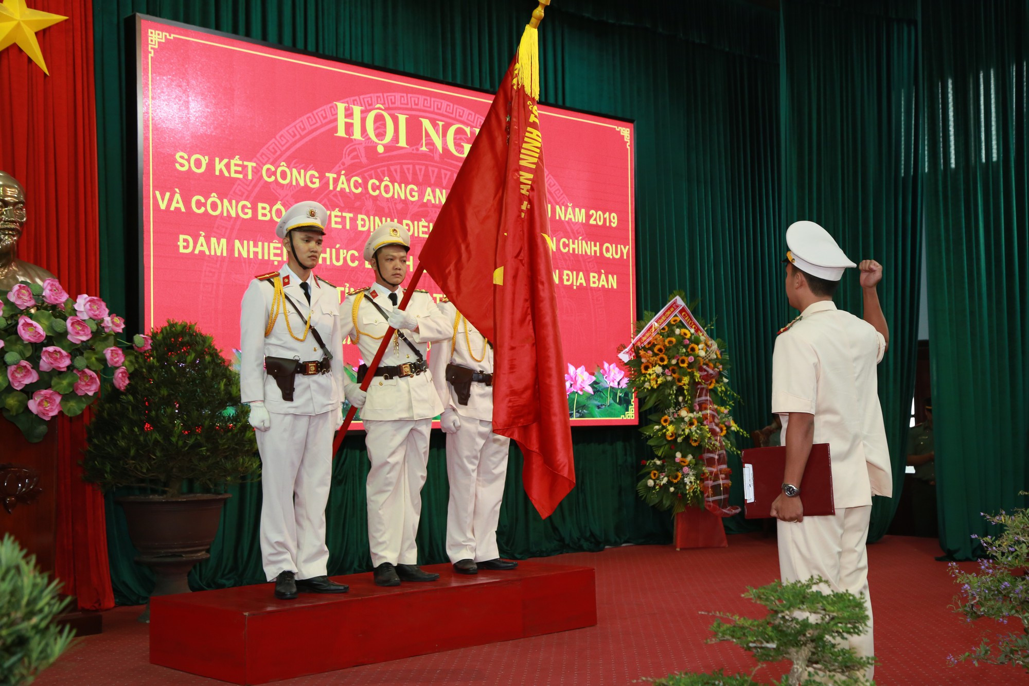 Hoàn thành đưa công an chính quy về xã