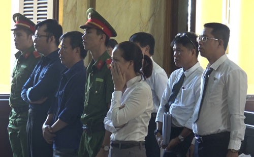 Mù mờ trách nhiệm cán bộ trong án buôn lậu