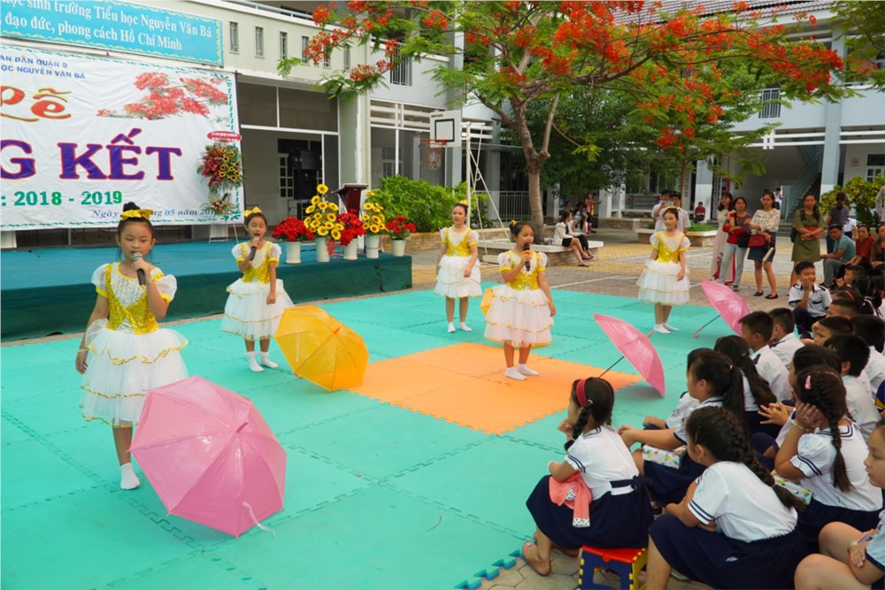 Gian nan nộp hồ sơ v&agrave;o lớp 1 ở quận 9, TP HCM - Ảnh 1.