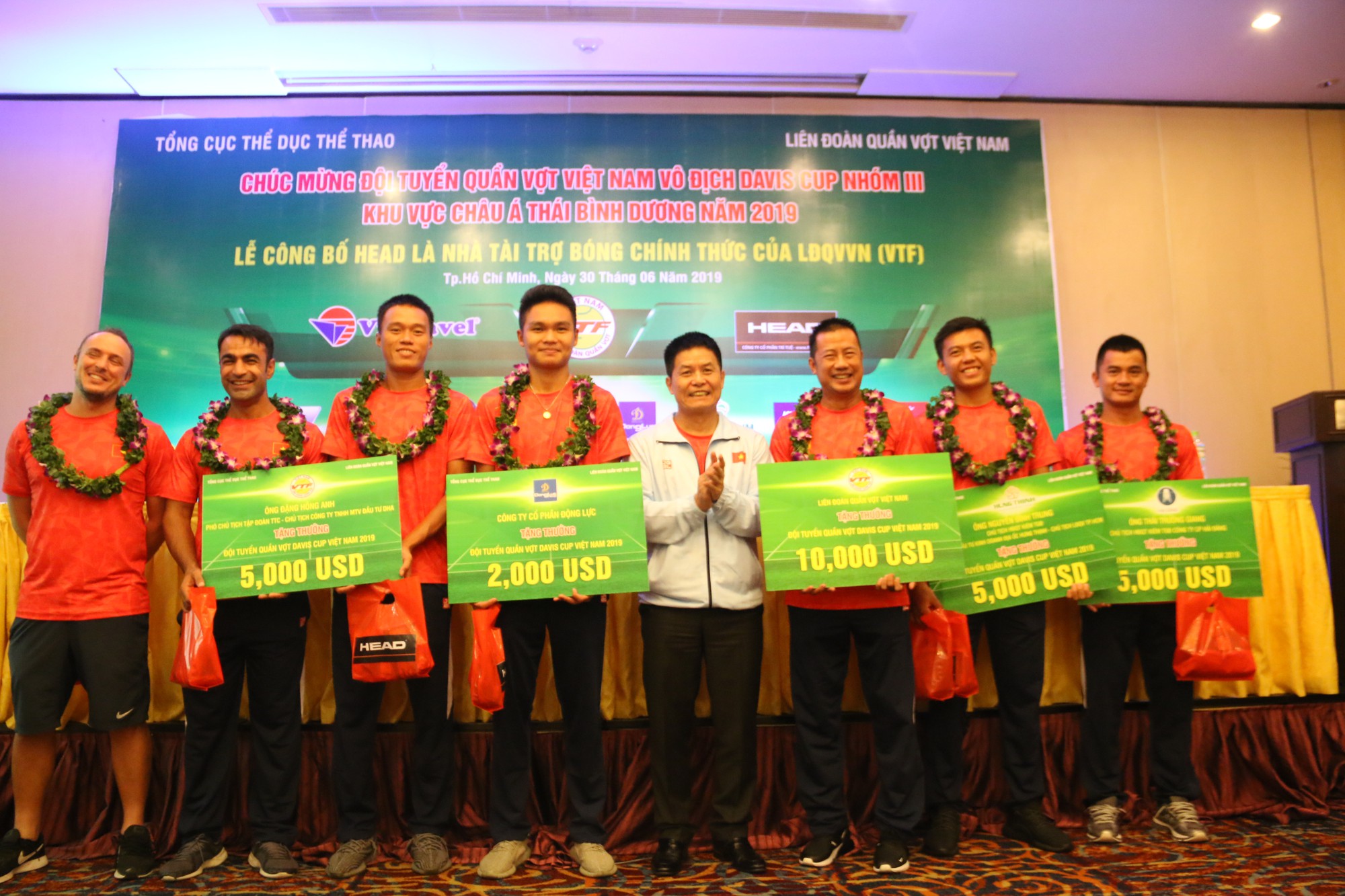Quần vợt Việt Nam đón tin vui với nhà tài trợ mới - Ảnh 1.