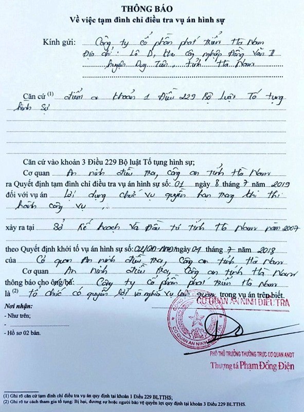Tạm đ&igrave;nh chỉ điều tra vụ &aacute;n tại Sở Kế hoạch v&agrave; Đầu tư H&agrave; Nam - Ảnh 1.