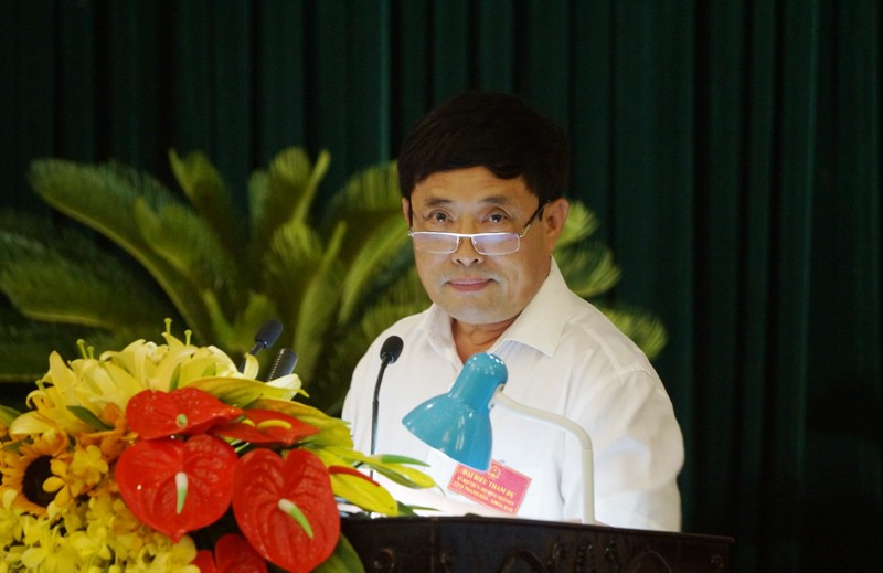 Bí thư Thanh Hóa Trịnh Văn Chiến dừng chất vấn, yêu cầu kiểm điểm vì giám đốc sở "lạc đề"
