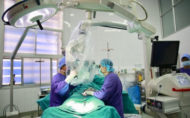Mâu thuẫn gia đình, chồng 24 tuổi bị vợ cắt phăng "của quý"