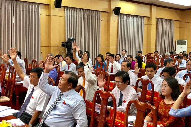 Quảng Ng&atilde;i thống nhất thu ph&iacute; du kh&aacute;ch đến L&yacute; Sơn - Ảnh 1.