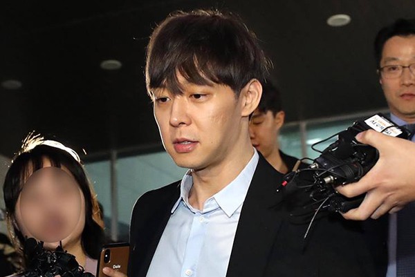 Hoàng tử gác mái Park Yoo Chun bị cấm sóng trên MBC - Ảnh 1.