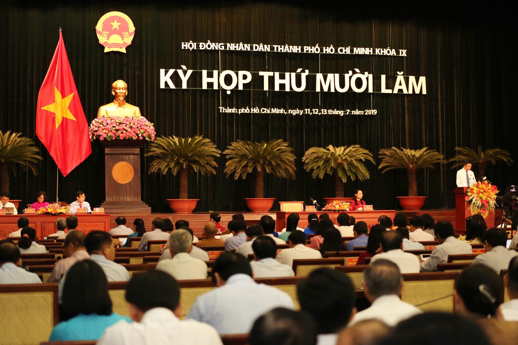 Kỳ họp thứ 15 HĐND TP HCM khóa IX: Thực hiện công tác nhân sự Thường trực HĐND TP - Ảnh 3.