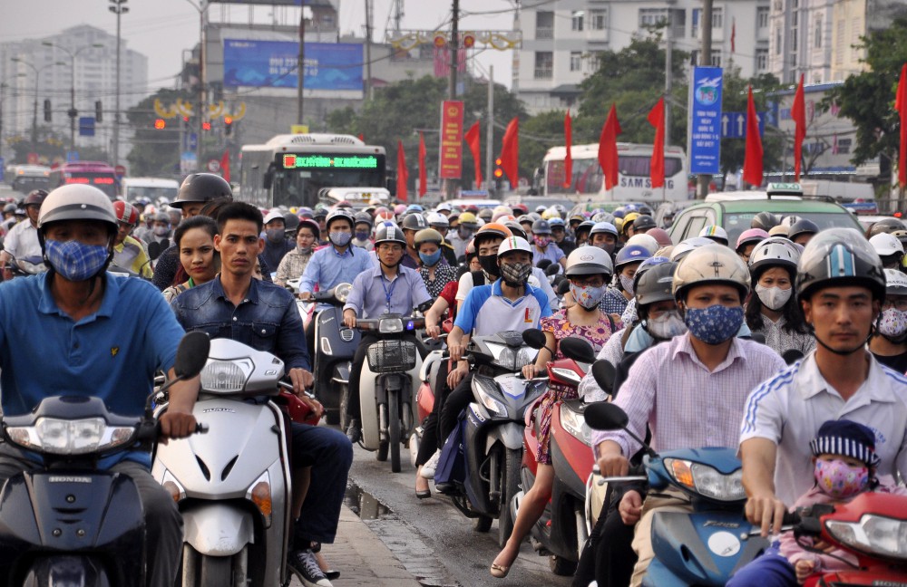 Dân số Hà Nội vượt 8 triệu người, TP HCM gần 9 triệu người