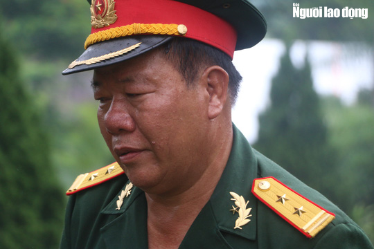 Nghẹn ng&agrave;o đội mưa viếng đồng đội trước ng&agrave;y Giỗ trận 12-7 ở Vị Xuy&ecirc;n - Ảnh 11.