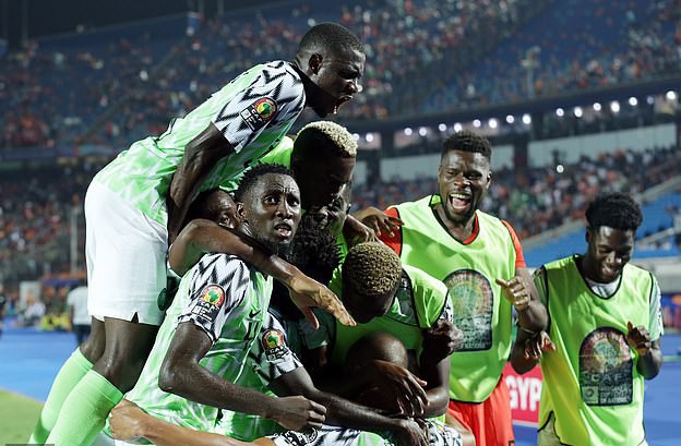 Sao Ngoại hạng Anh tỏa sáng, Senegal và Nigeria vào bán kết CAN 2019