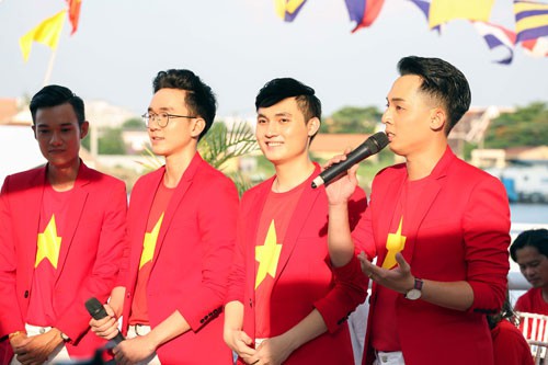 Hành trình hát vì đội tuyển: Được hâm nóng nhờ HLV Park