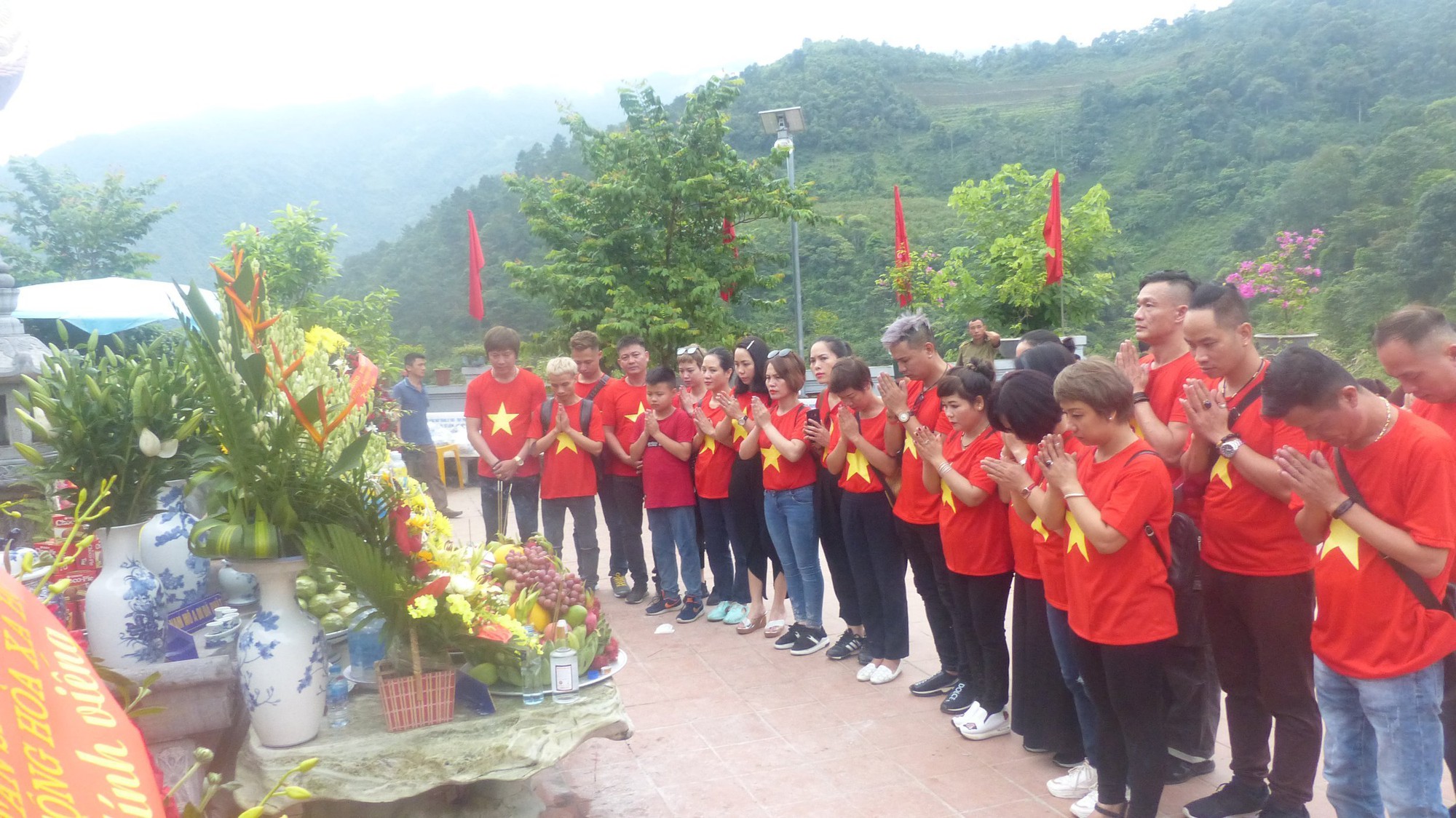 Nguy&ecirc;n Chủ tịch nước Trương Tấn Sang trao 276 căn nh&agrave; tặng cựu binh Vị Xuy&ecirc;n - Ảnh 5.