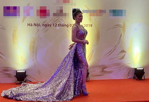 Dẹp loạn "nữ hoàng"!