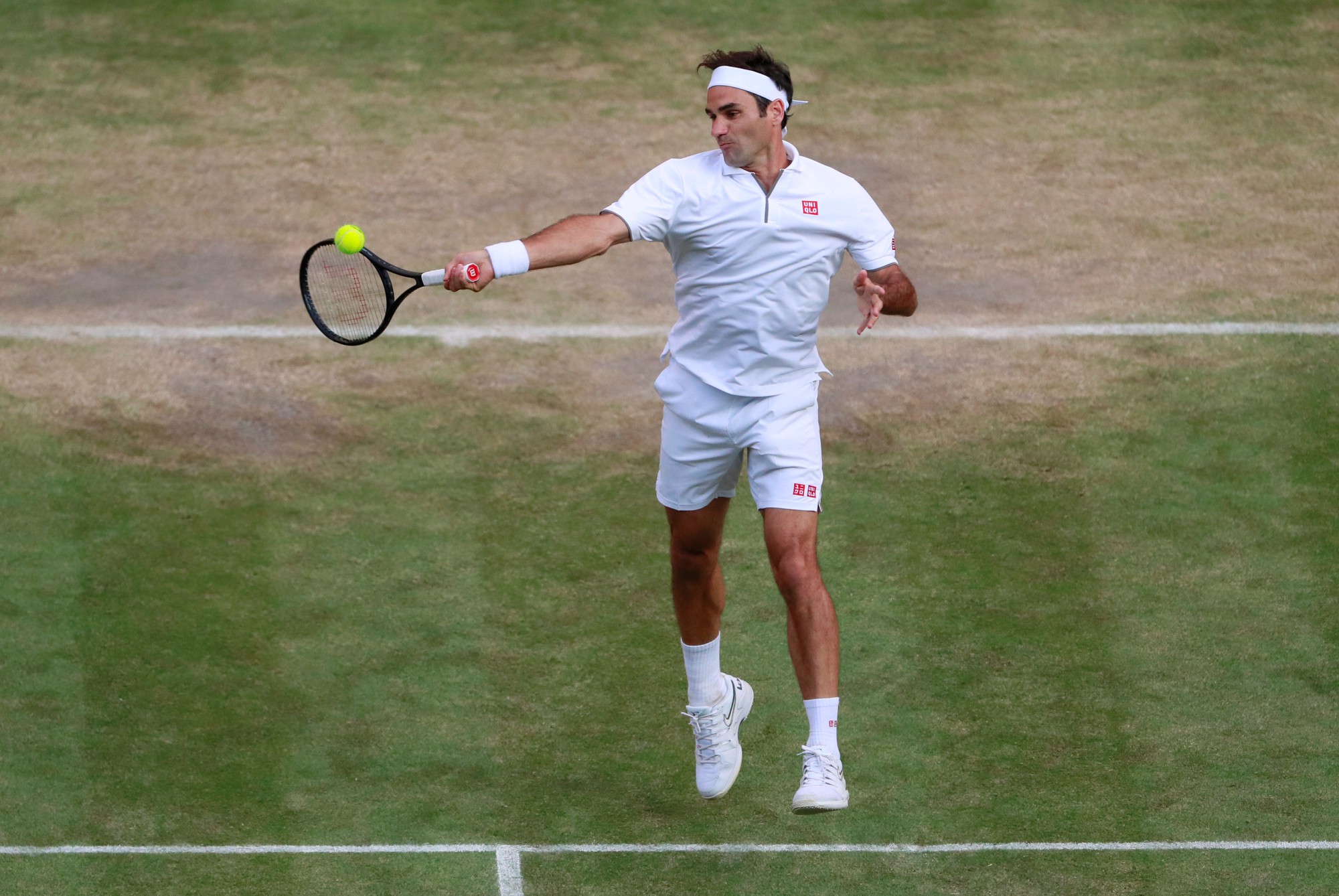 Roger Federer: Thật nhẹ nh&otilde;m khi vượt qua Nadal! - Ảnh 3.
