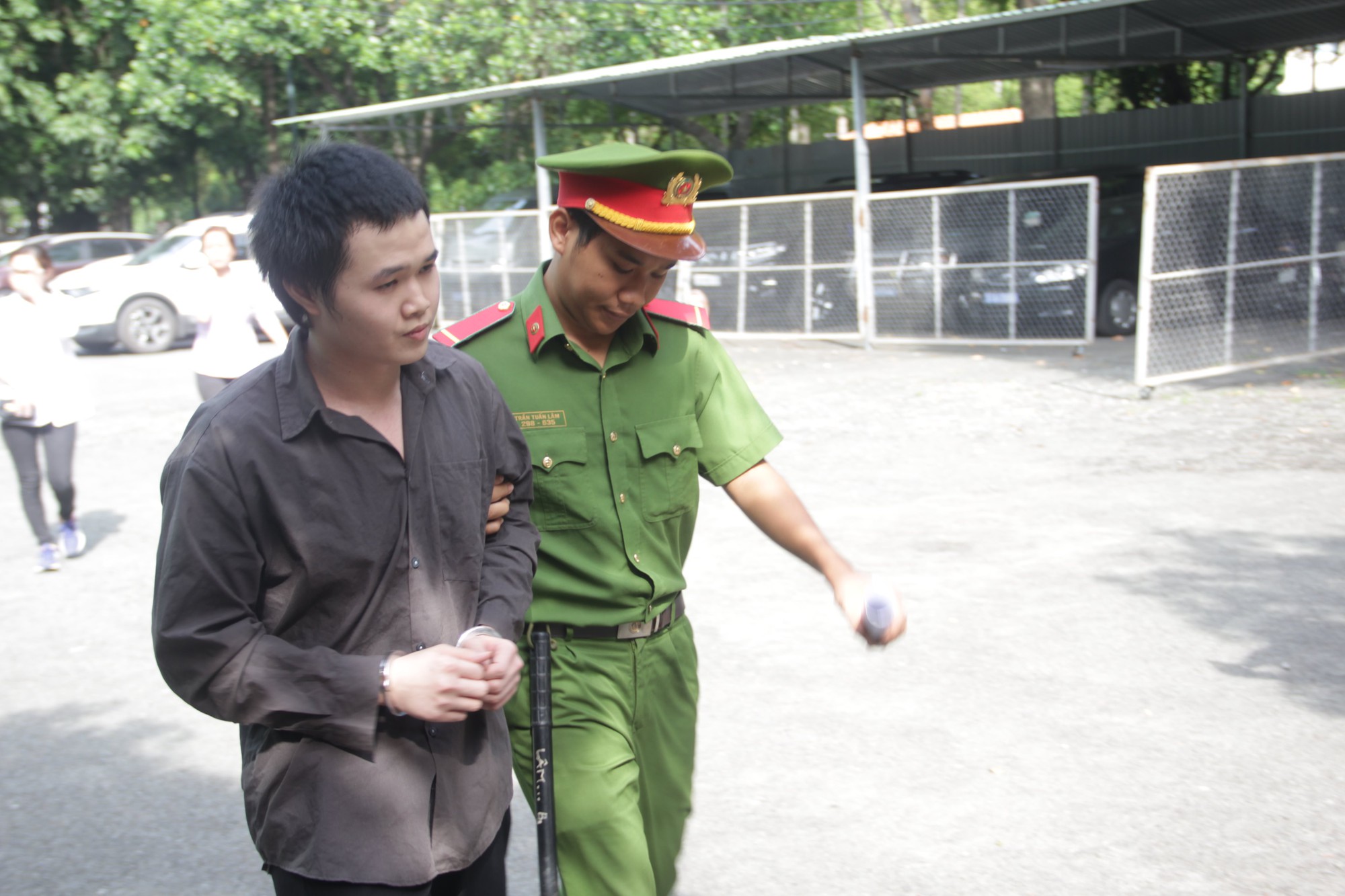 "Tú ông" môi giới mại dâm cho á hậu, MC ra tòa