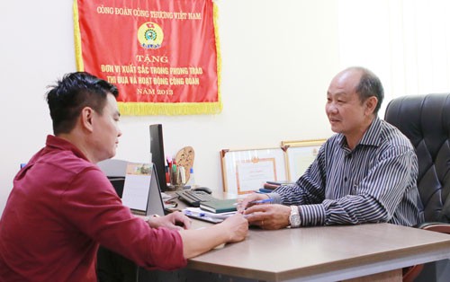Dấn thân vì người lao động