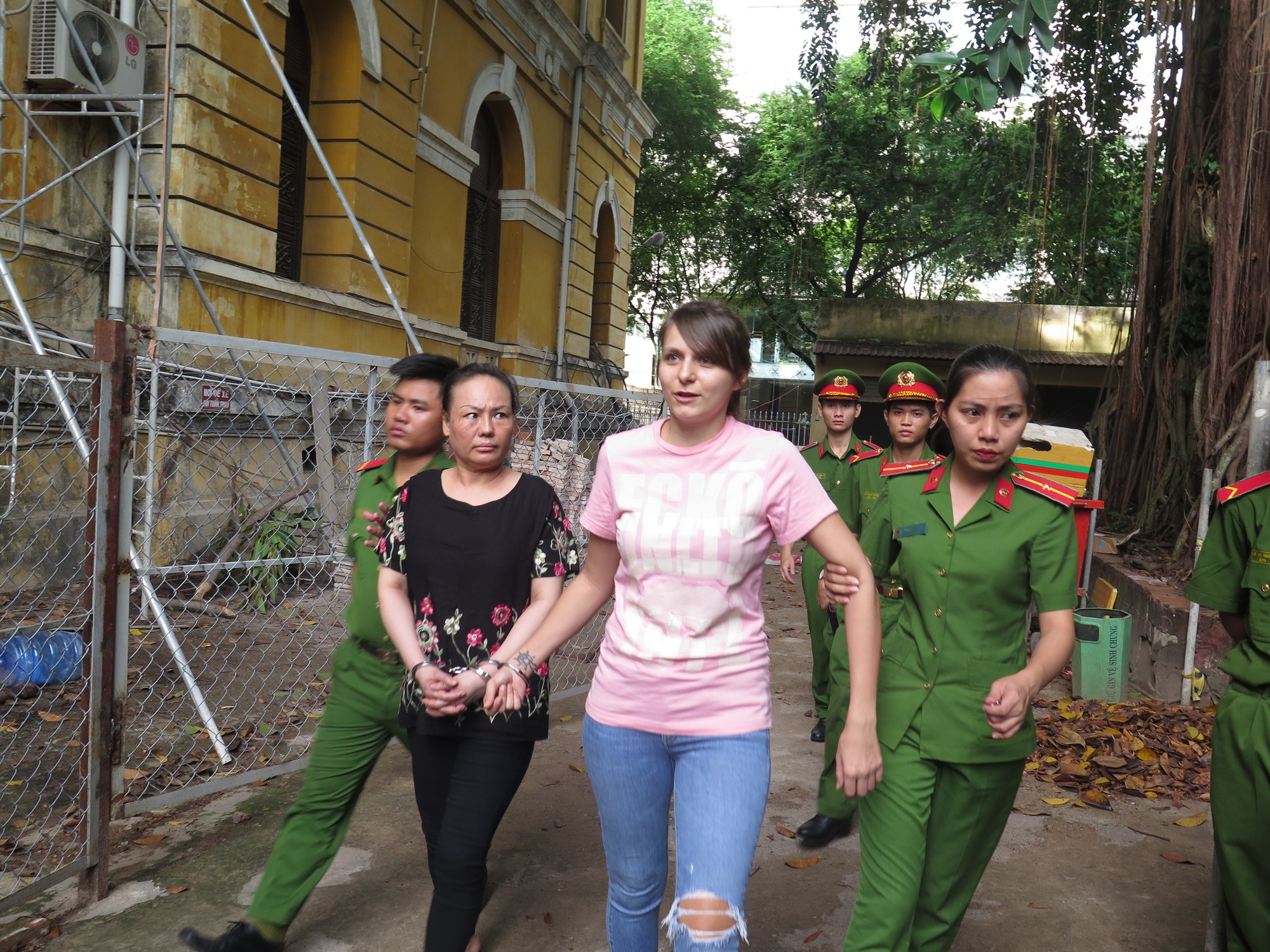 Ch&acirc;n dung hotgirl người Nga tổ chức sextour ở Việt Nam - Ảnh 1.