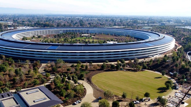 Trụ sở h&igrave;nh phi thuyền của Apple c&oacute; g&igrave; đặc biệt? - Ảnh 1.