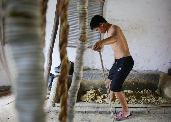 Làng làm giấy thủ công hơn 1.300 năm ở Trung Quốc - Ảnh 4.