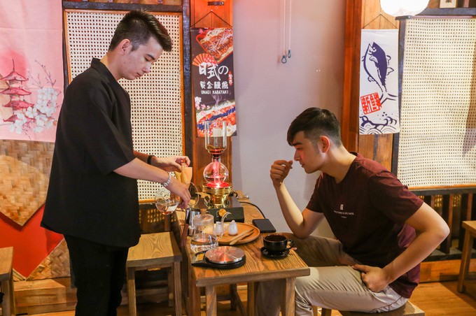 Quán cà phê kiểu Nhật cho khách tự pha chế ở TP HCM - Ảnh 7.