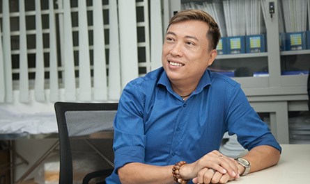 [eMagazine] - Chuyện của Phong, người tiên phong phòng, chống HIV/AIDS