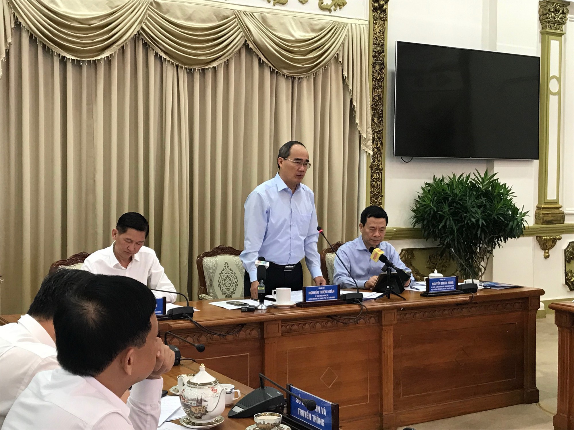 Bộ trưởng Bộ Thông tin và Truyền thông làm việc với TP HCM