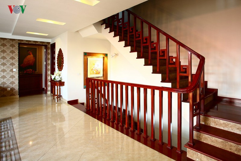 Biệt thự có hồ cá koi đẹp cuốn hút - Ảnh 13.