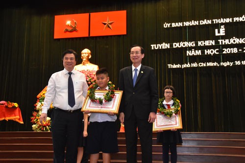 TP HCM: Phải sớm c&oacute; đề &aacute;n đ&agrave;o tạo, bồi dưỡng học sinh giỏi - Ảnh 1.