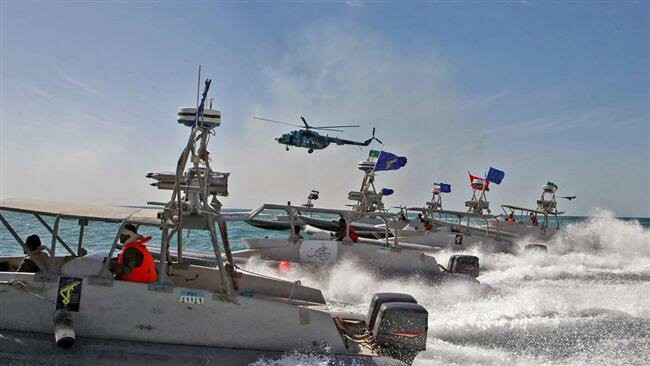 Iran bắt tàu chở dầu cùng 12 thủy thủ ở Vùng Vịnh
