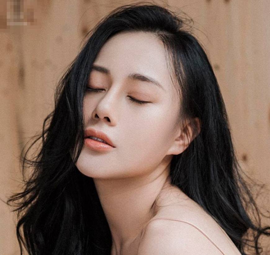 "Quỳnh búp bê" Phương Oanh: Cần gì phải kiếm đại gia