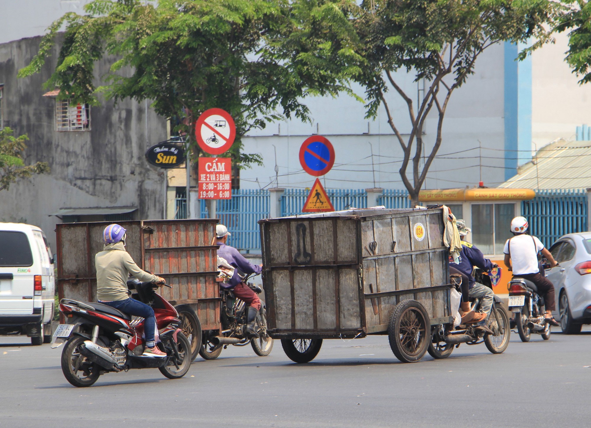 Chuyện chiếc xe chở rác