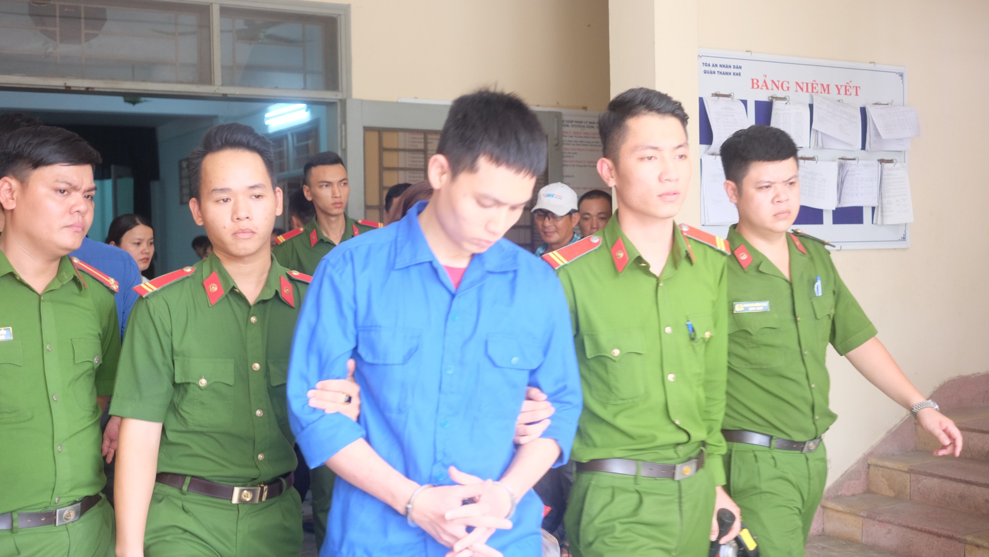 Cựu thiếu úy tạt axít vợ sắp cưới lãnh án 6 năm tù