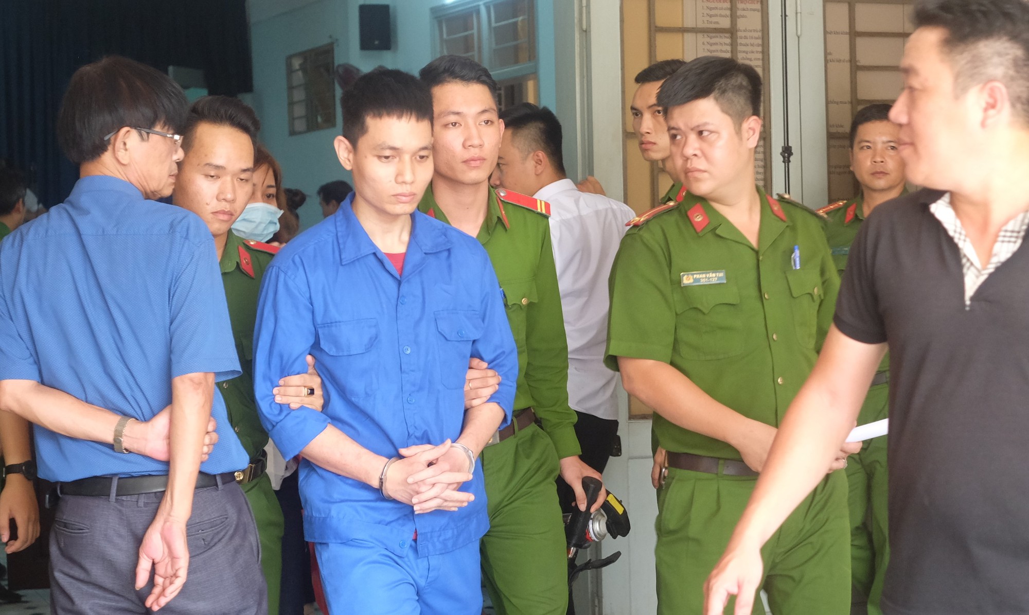 Cựu thiếu &uacute;y tạt axit vợ sắp cưới l&atilde;nh &aacute;n 6 năm t&ugrave; - Ảnh 1.