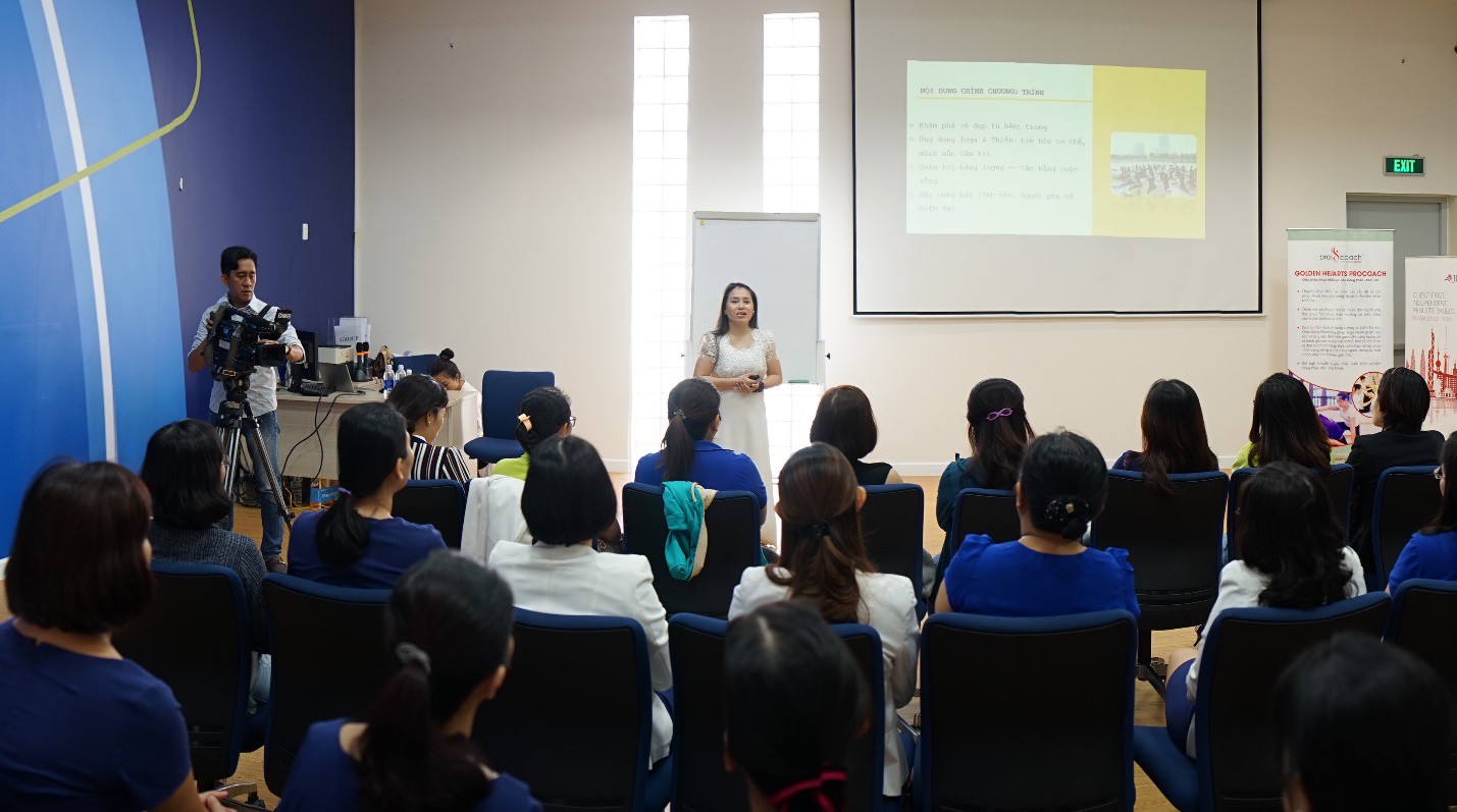 Nh&acirc;n lực trong doanh nghiệp &ndash; bước chuyển m&igrave;nh trong thời đại 4.0 - Ảnh 1.