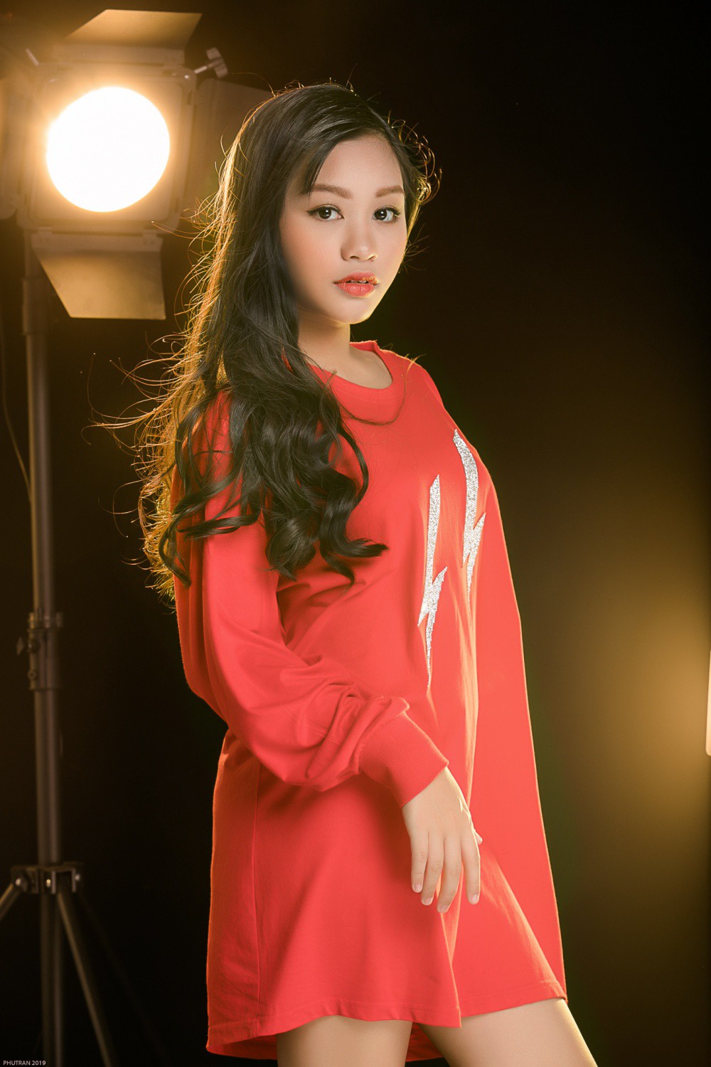 Giọng ca nhí từ chối nhận vương miện từ Hương Giang còn nhiều biệt tài - Ảnh 1.