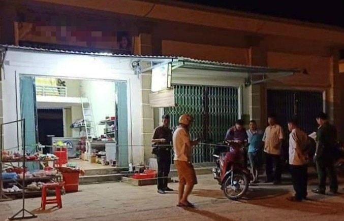 Thấy bạn quan hệ với vợ cũ, người đàn ông 46 tuổi đâm chết bạn