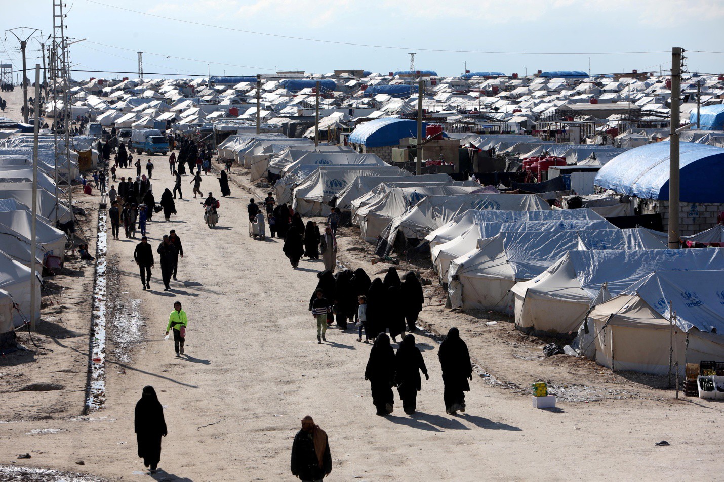 Nh&agrave; t&ugrave; Guantanamo ở Syria - Ảnh 2.