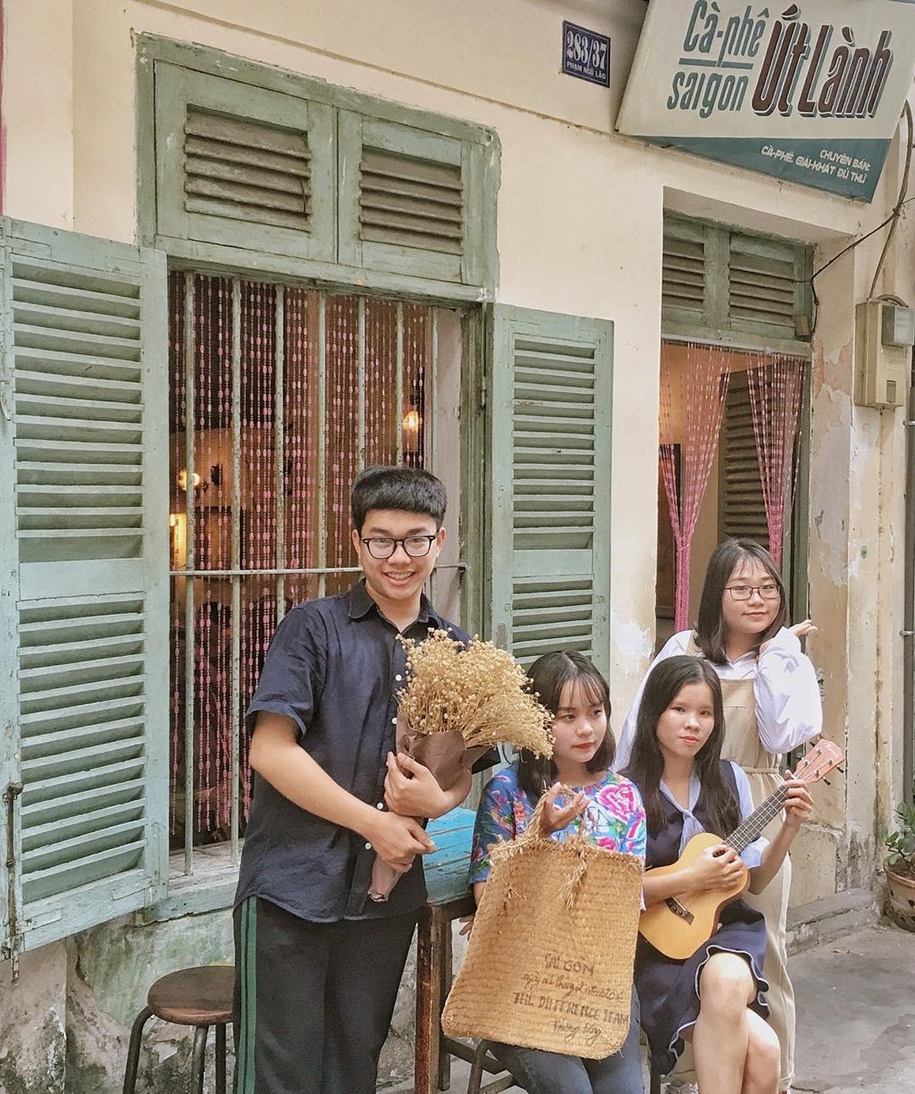 Truy l&ugrave;ng những qu&aacute;n c&agrave; ph&ecirc; gi&uacute;p bạn t&igrave;m lại thanh xu&acirc;n ở TP HCM - Ảnh 7.