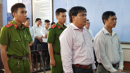 “Giải phóng” phân bón kém chất lượng, nguyên phó chi cục QLTT bị tuyên 7 tháng tù