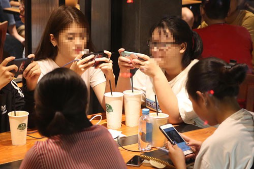 Chỉ trích người khác, có gì hay!: Đừng dùng lời nói để "giết người"!