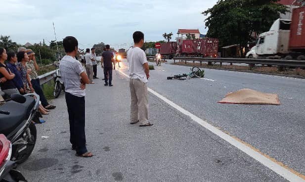Tai nạn giao thông thảm khốc ở Hải Dương, ít nhất 5 người thiệt mạng
