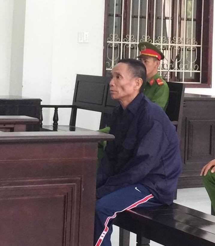 Đến nhậu từ s&aacute;ng tới chiều kh&ocirc;ng nghỉ, kẻ nghiện rượu lấy b&uacute;a đ&aacute;nh chết chủ nh&agrave;  - Ảnh 1.