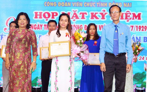 ĐỒNG NAI: Tuyên dương 90 đoàn viên, cán bộ nữ công tiêu biểu