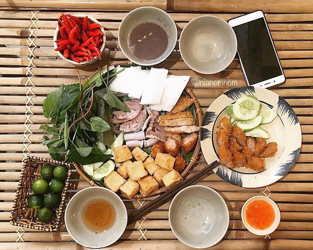 Truy l&ugrave;ng 6 khu ẩm thực về đ&ecirc;m ở TP HCM - Ảnh 3.