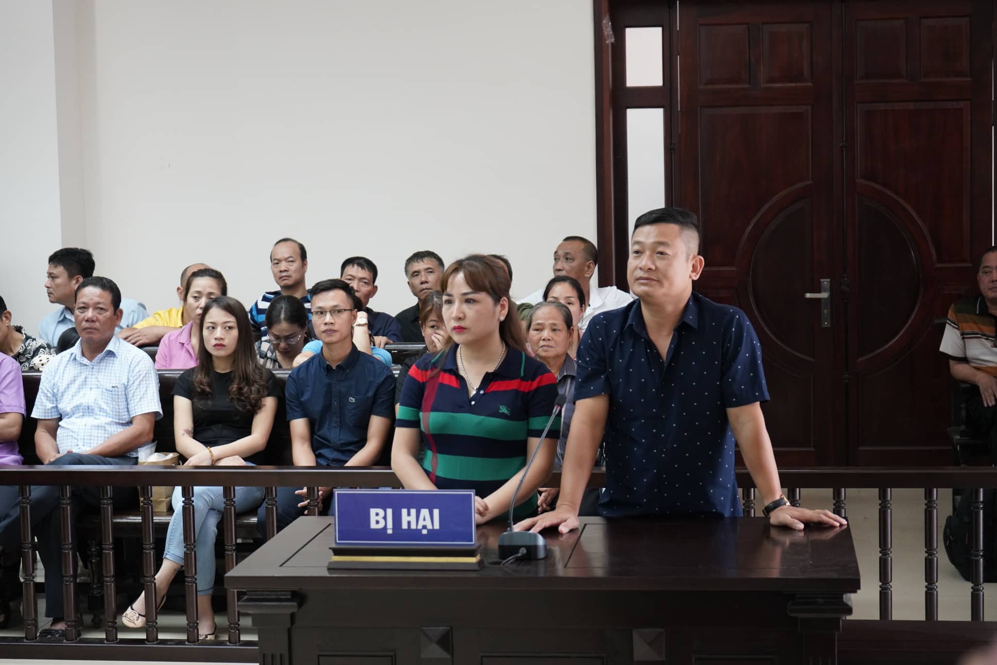X&eacute;t xử vụ bảo k&ecirc; chợ Long Bi&ecirc;n: Tiểu thương khai 2 lần tự tử v&igrave; &aacute;p lực? - Ảnh 2.