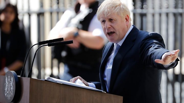Ông Johnson đại tu nội các vào ngày đầu tiên làm Thủ tướng Anh
