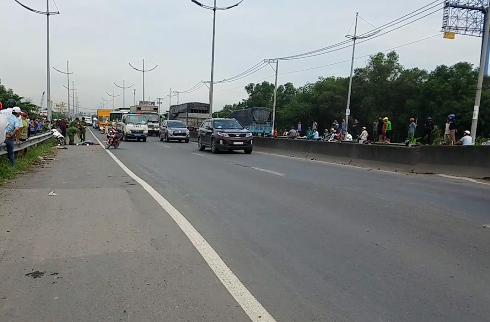 Nam thanh niên truy đuổi rồi đâm chết người yêu ở Bình Chánh - Ảnh 1.