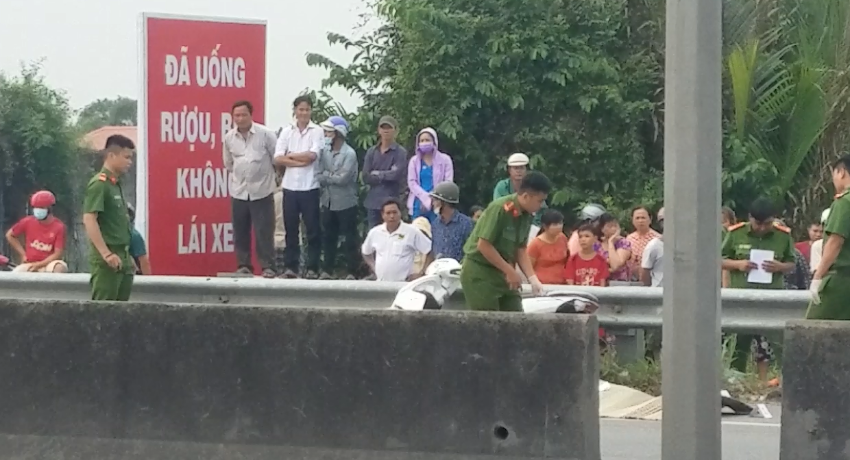 Nam thanh niên truy đuổi rồi đâm chết người yêu ở Bình Chánh