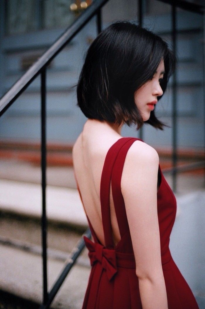 5 tuyệt chiêu diện đồ hở lưng đẹp nuột nà khiến chàng mê mẩn - Ảnh 5.