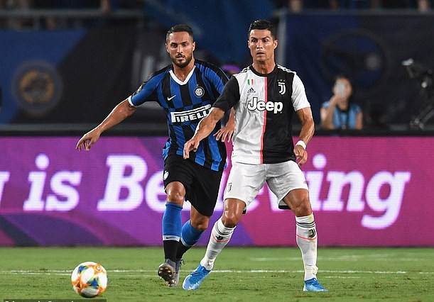 ICC 2019: Bom tấn De Ligt th&agrave;nh tội đồ, Ronaldo v&agrave; Buffon giải cứu Juventus - Ảnh 2.